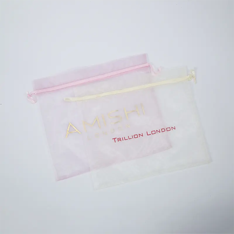 Pourquoi les grands sacs en organza sont-ils importants pour les emballages et les cadeaux modernes ?